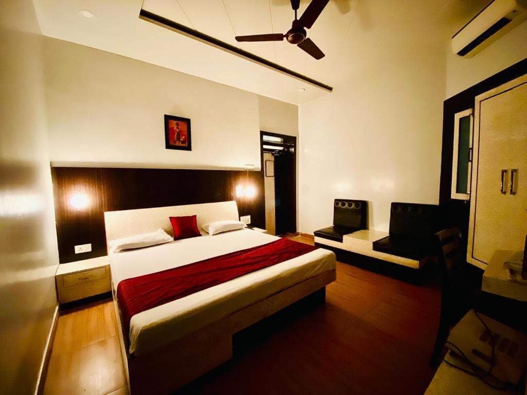 Hotel Prayag Prayagraj Exterior foto